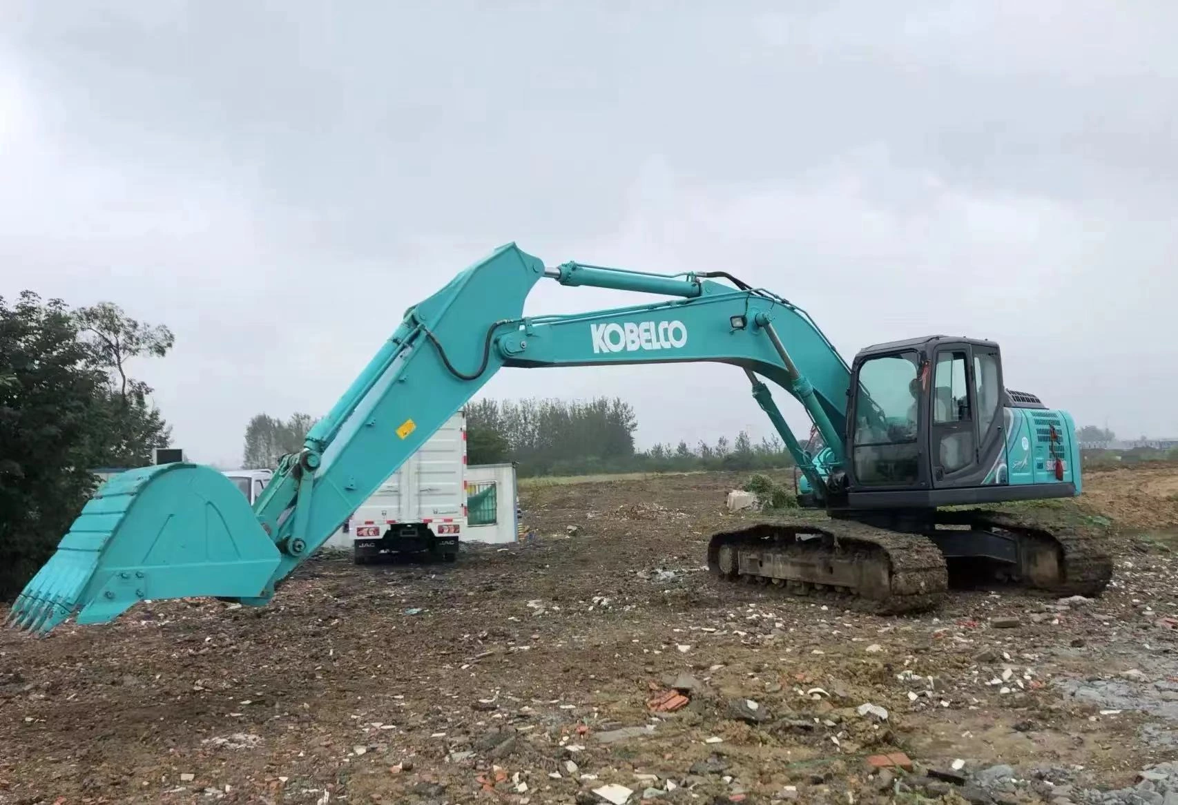 Kobelco SK200 20ton Crawl Excavator Machine Used with Original Design Engine Pump Motor and Core Gearbox Bearing Components