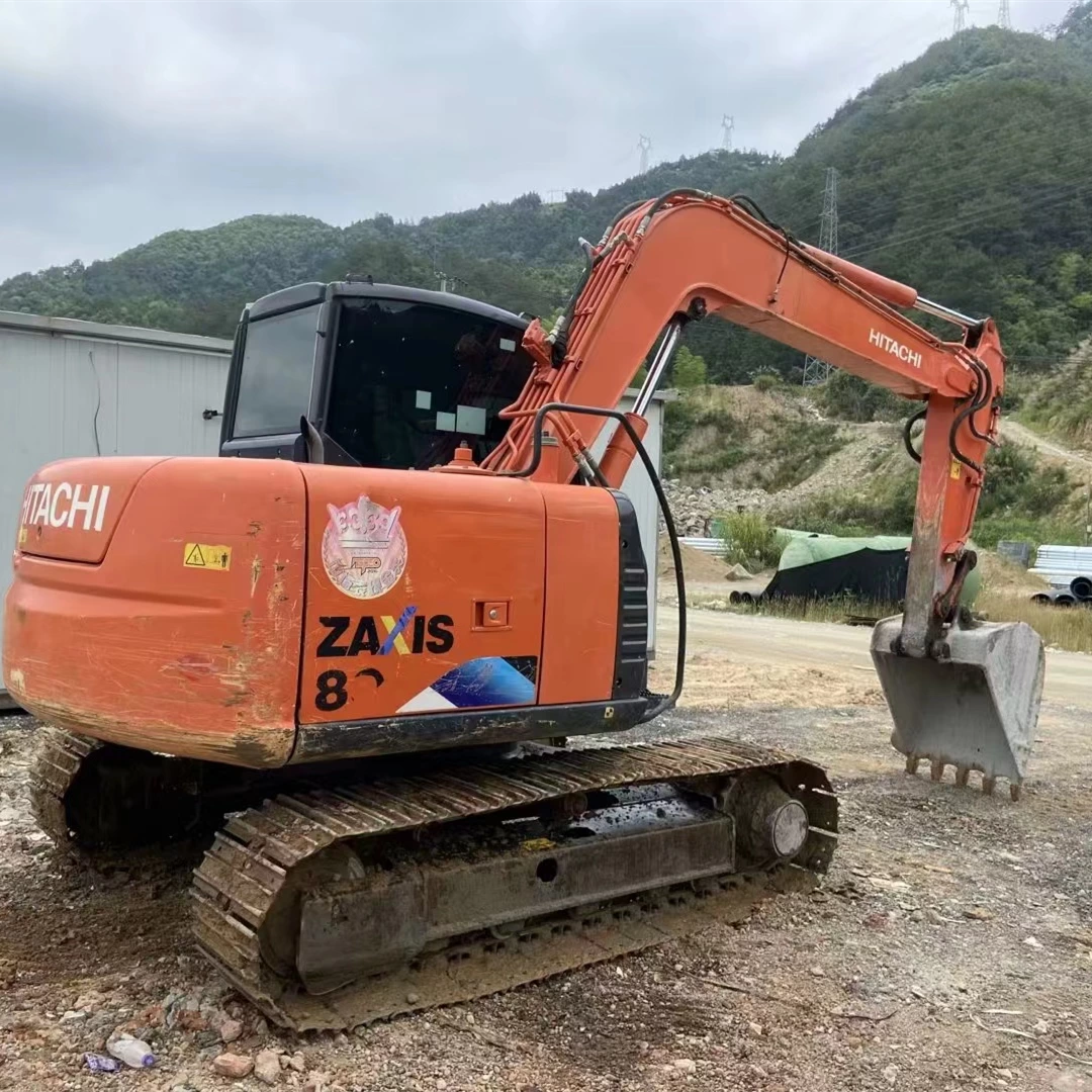 2019 Style Japanese HITACHI ZX80 Used Excavator Machine Mini Digging Machine with Core Components Engine and Pump on Sale